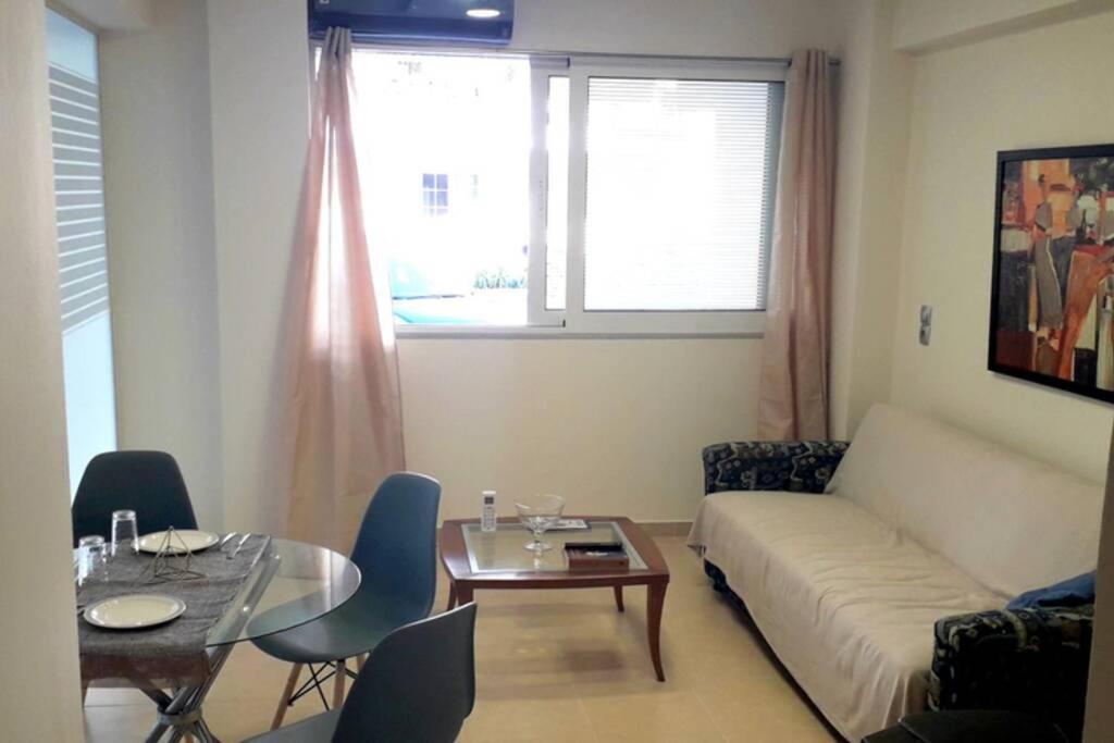 Ferienwohnung Stylish River Flat, Near The Center And The Beach Kalamata Exterior foto