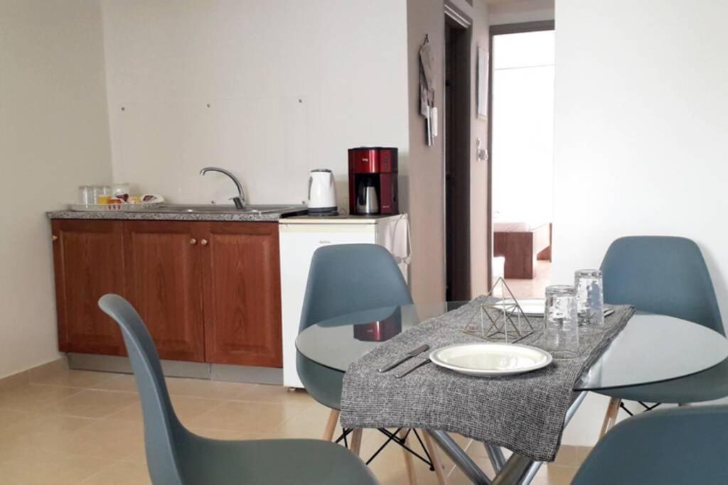 Ferienwohnung Stylish River Flat, Near The Center And The Beach Kalamata Exterior foto