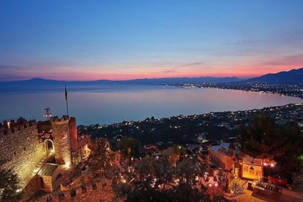 Ferienwohnung Stylish River Flat, Near The Center And The Beach Kalamata Exterior foto
